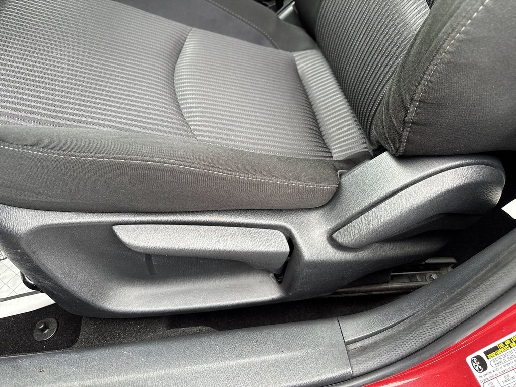 2015 Mazda 3 GS | Cam | HtdSeats | Bluetooth | Keyless | Cruise in Saint John, New Brunswick - 14 - w1024h768px