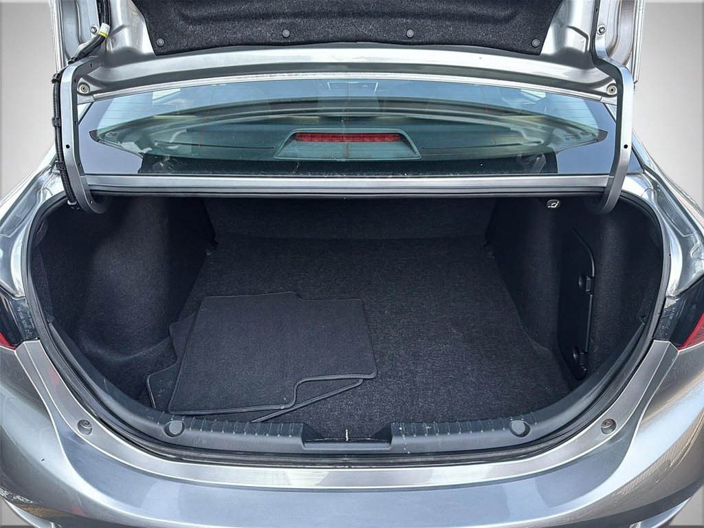 2016 Mazda 3 in Antigonish, Nova Scotia - 33 - w1024h768px