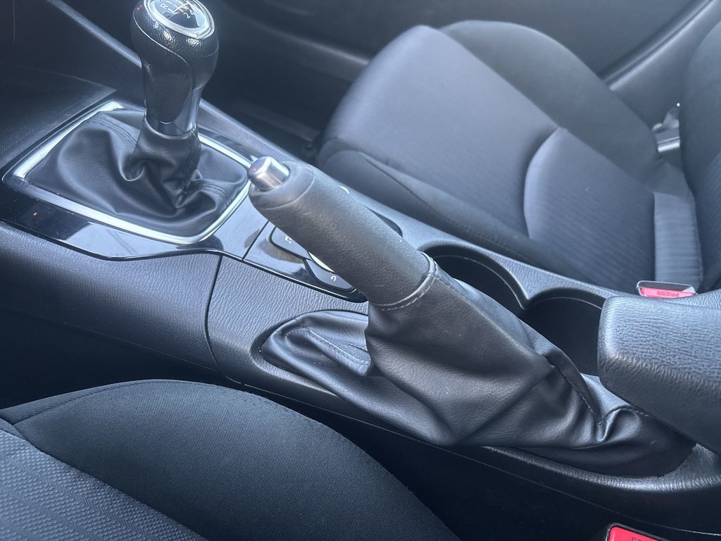 Mazda 3 GX | Cam | USB | HtdSeats | Bluetooth | Keyless 2016 à Saint John, Nouveau-Brunswick - 30 - w1024h768px