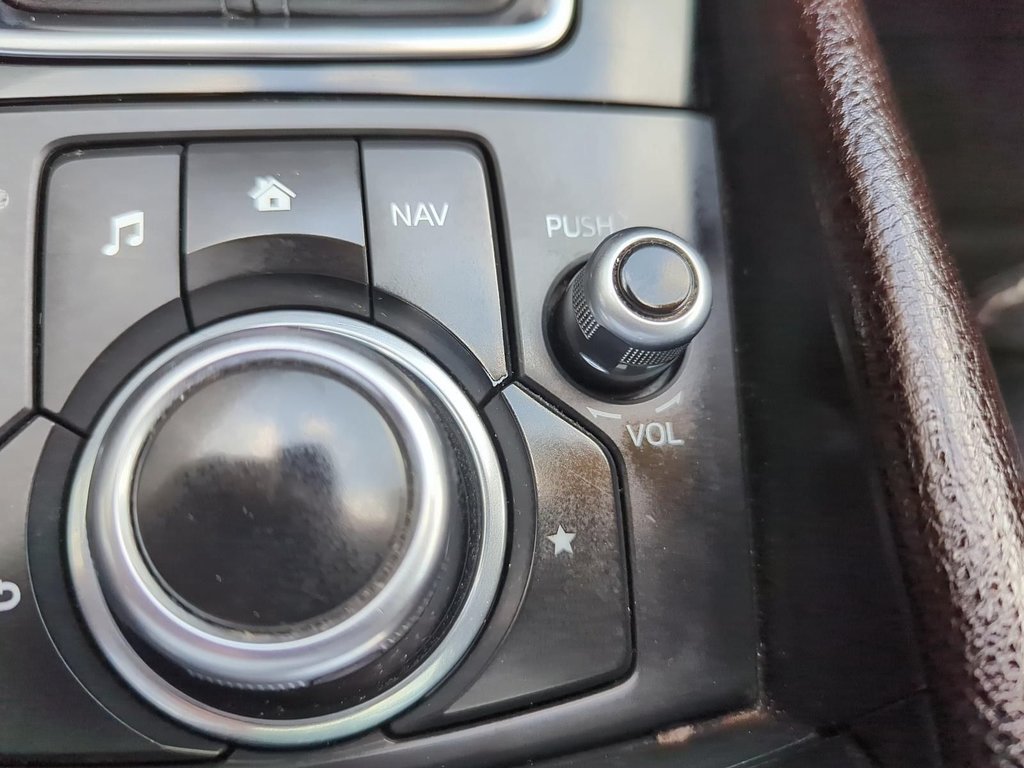 2017 Mazda 3 in Antigonish, Nova Scotia - 21 - w1024h768px