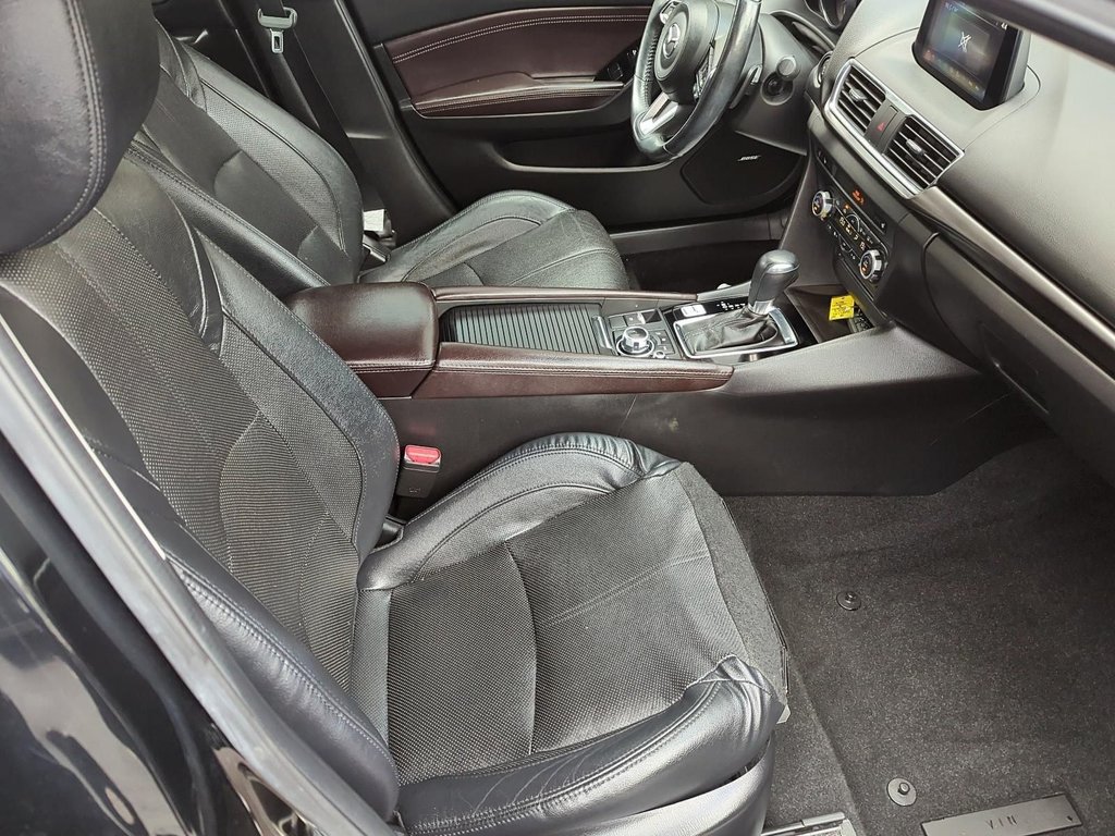 2017 Mazda 3 in Antigonish, Nova Scotia - 10 - w1024h768px