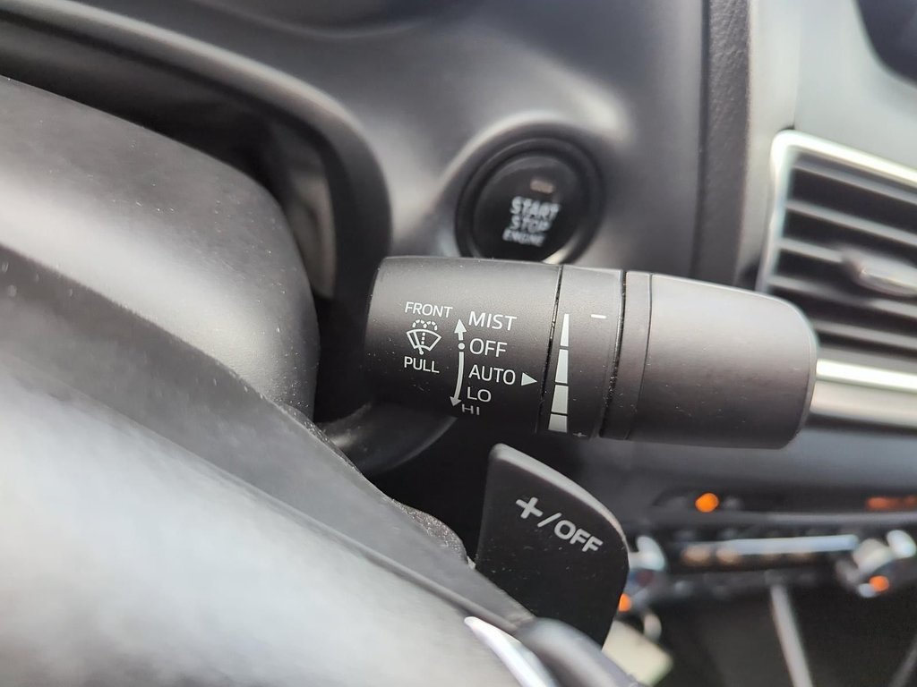 2017 Mazda 3 in Antigonish, Nova Scotia - 39 - w1024h768px