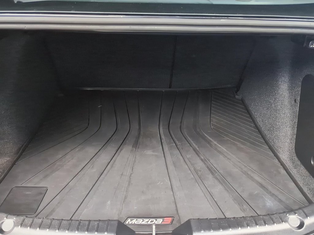 2017 Mazda 3 in Antigonish, Nova Scotia - 51 - w1024h768px