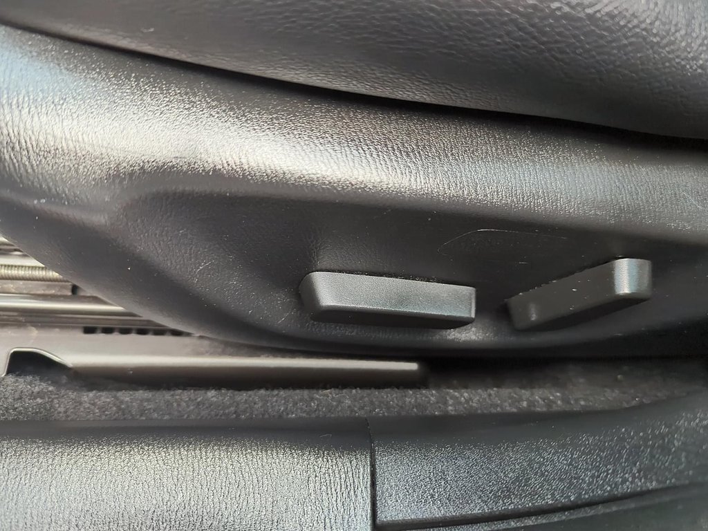 2017 Mazda 3 in Antigonish, Nova Scotia - 50 - w1024h768px