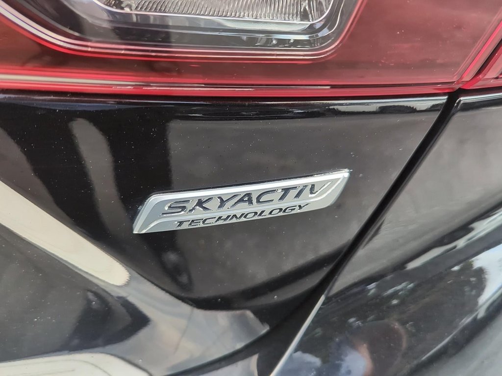 2017 Mazda 3 in Antigonish, Nova Scotia - 57 - w1024h768px