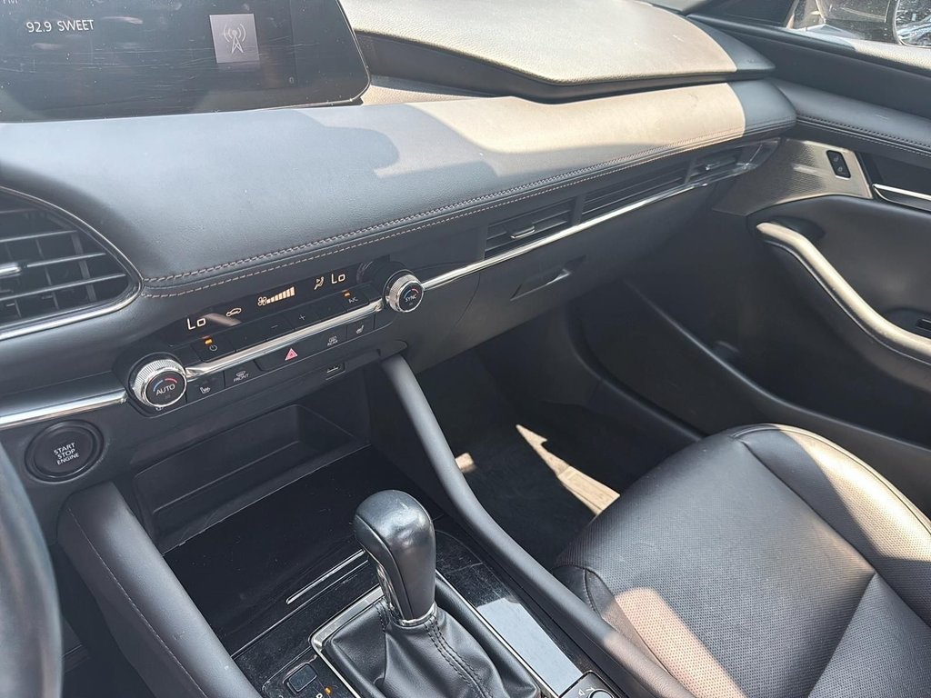 Mazda 3 GT | Leather | Roof | Nav | Cam | USB | HtdWheel 2019 à Saint John, Nouveau-Brunswick - 32 - w1024h768px