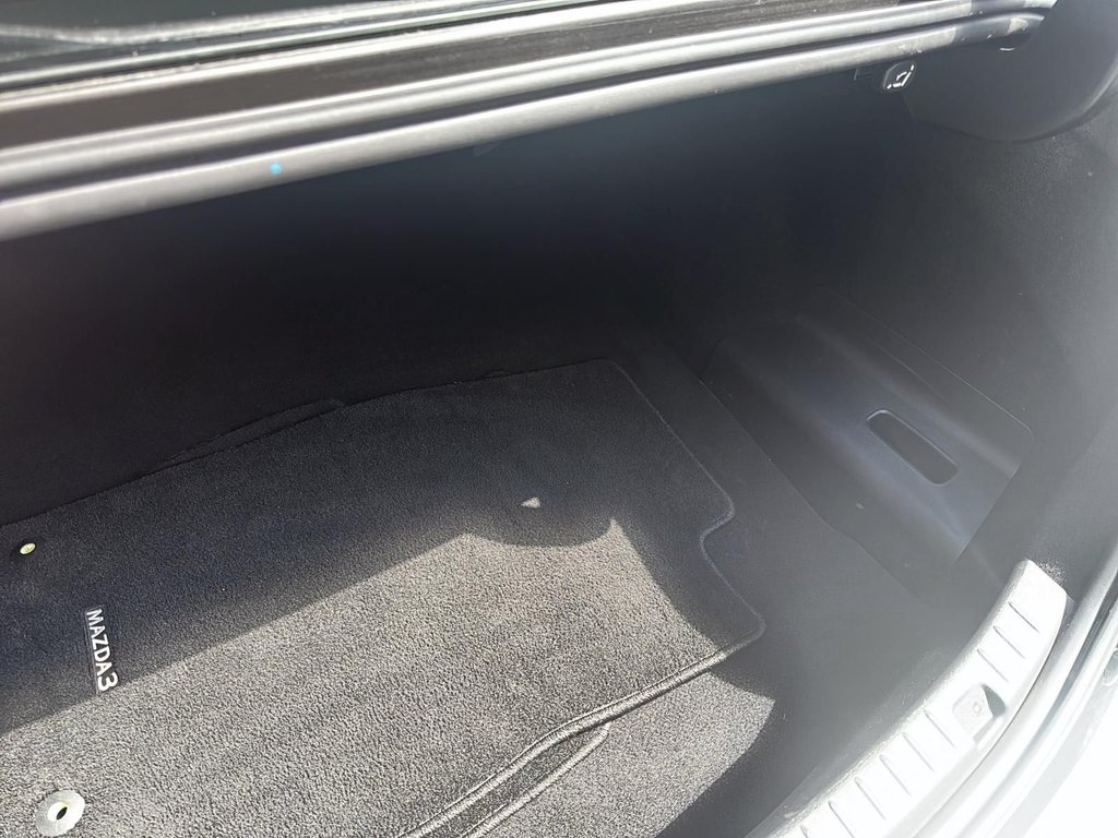 2019 Mazda 3 in Antigonish, Nova Scotia - 47 - w1024h768px