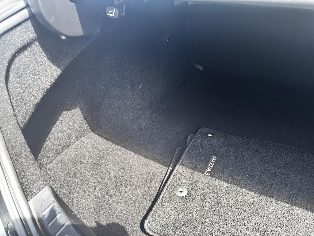 2019 Mazda 3 in Antigonish, Nova Scotia - 48 - w1024h768px