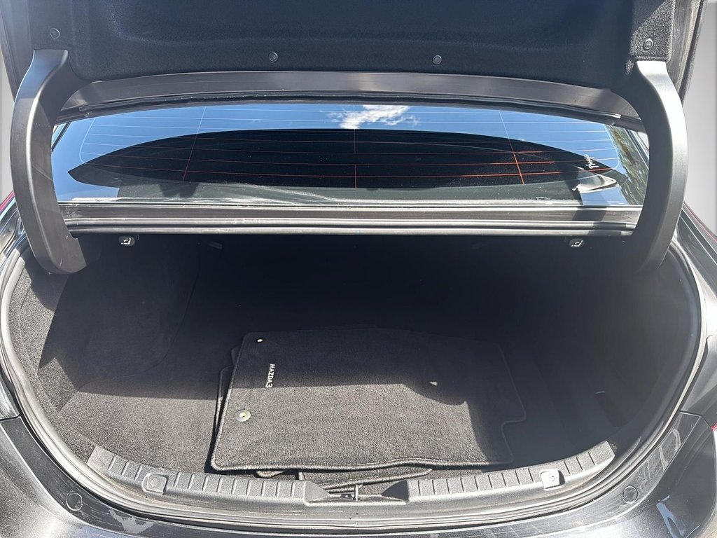 2019 Mazda 3 in Antigonish, Nova Scotia - 46 - w1024h768px