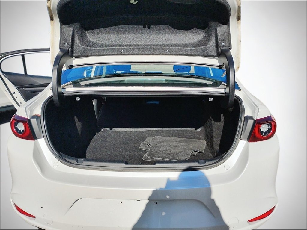 2023 Mazda 3 in Antigonish, Nova Scotia - 47 - w1024h768px