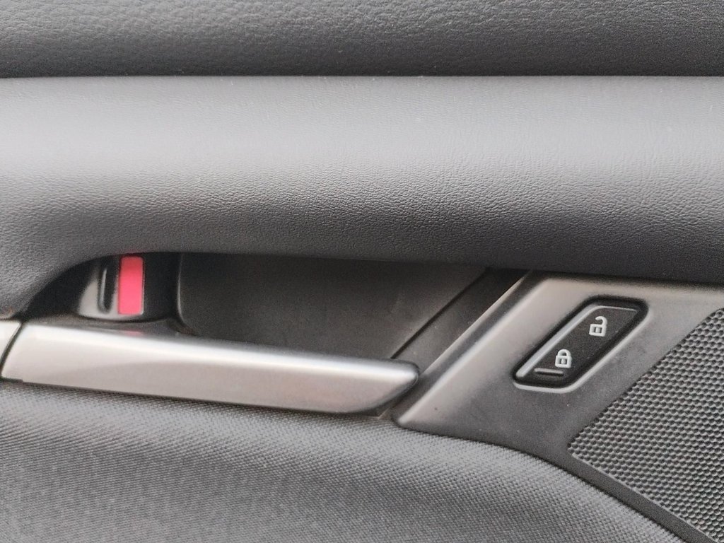 Mazda 3 GX | Cam | USB | HtdSeats | Bluetooth | Keyless 2024 à Saint John, Nouveau-Brunswick - 25 - w1024h768px