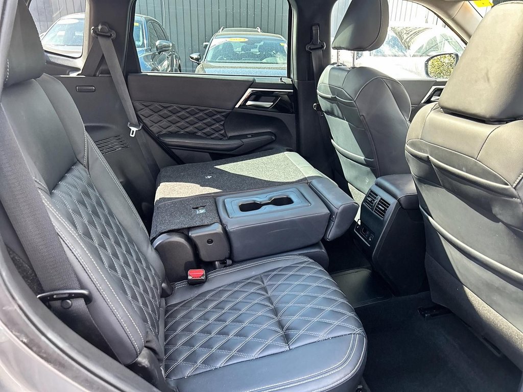 2023  OUTLANDER PHEV SEL | Leather | SunRoof | Cam | Warranty to 2033 in Saint John, New Brunswick - 21 - w1024h768px