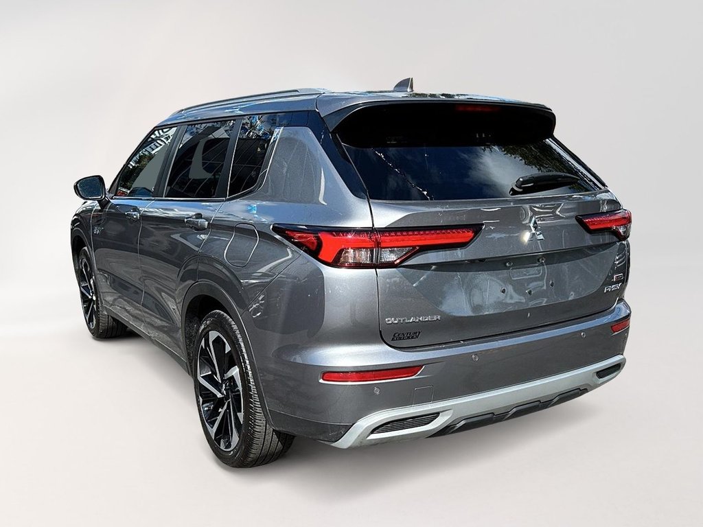 OUTLANDER PHEV SEL | Leather | SunRoof | Cam | Warranty to 2033 2023 à Saint John, Nouveau-Brunswick - 8 - w1024h768px