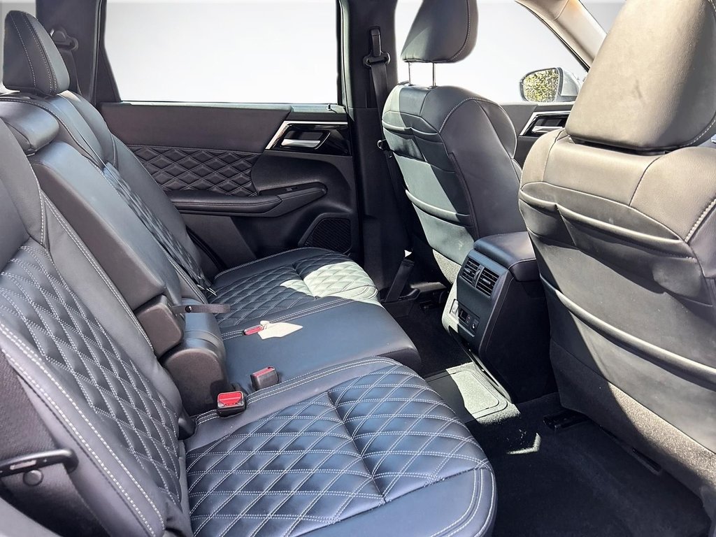 OUTLANDER PHEV SEL | Leather | SunRoof | Cam | Warranty to 2033 2023 à Saint John, Nouveau-Brunswick - 22 - w1024h768px