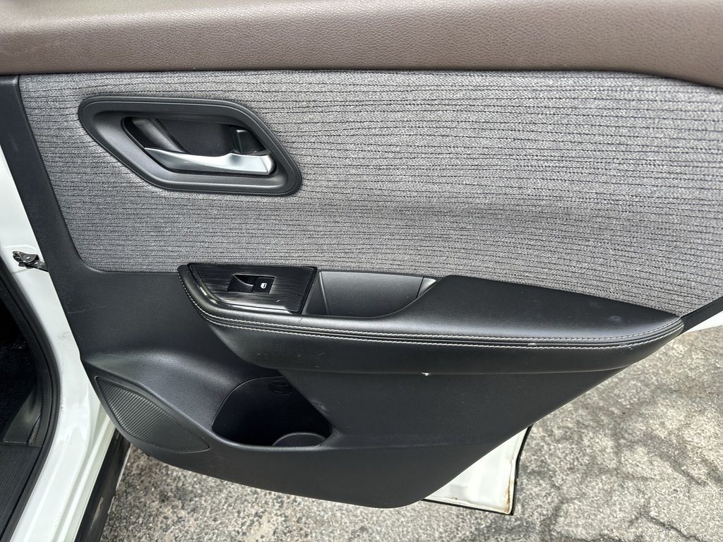 Nissan Rogue SV | Roof | Cam | USB | HtdWheel | Bluetooth | XM 2021 à Saint John, Nouveau-Brunswick - 41 - w1024h768px