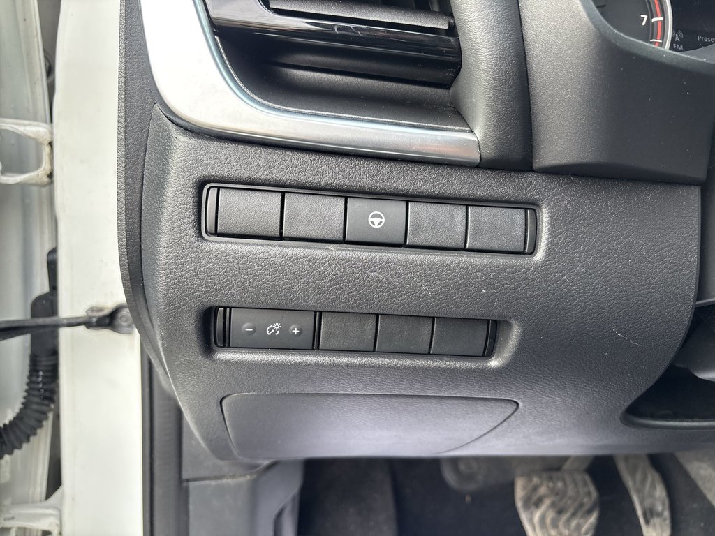 Nissan Rogue SV | Roof | Cam | USB | HtdWheel | Bluetooth | XM 2021 à Saint John, Nouveau-Brunswick - 31 - w1024h768px