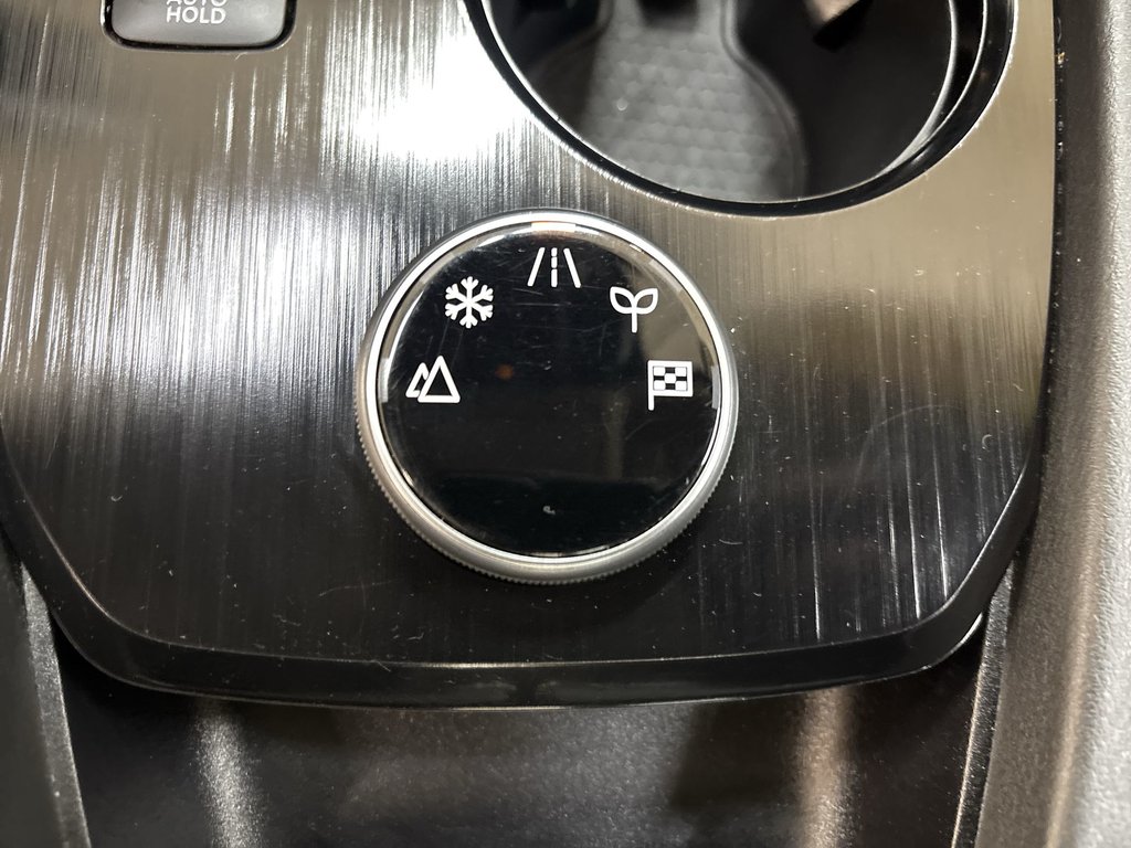 Nissan Rogue SV Moonroof | Nav | Cam | USB | HtdSeats 2024 à Saint John, Nouveau-Brunswick - 31 - w1024h768px