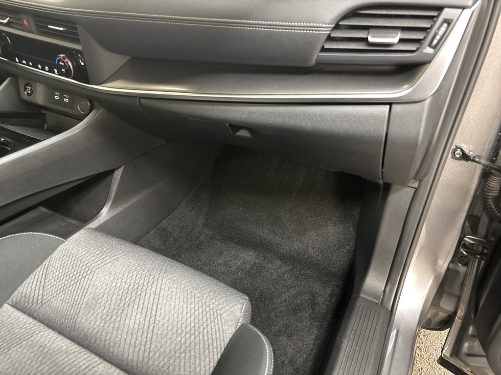 Nissan Rogue SV Moonroof | Nav | Cam | USB | HtdSeats 2024 à Saint John, Nouveau-Brunswick - 44 - w1024h768px