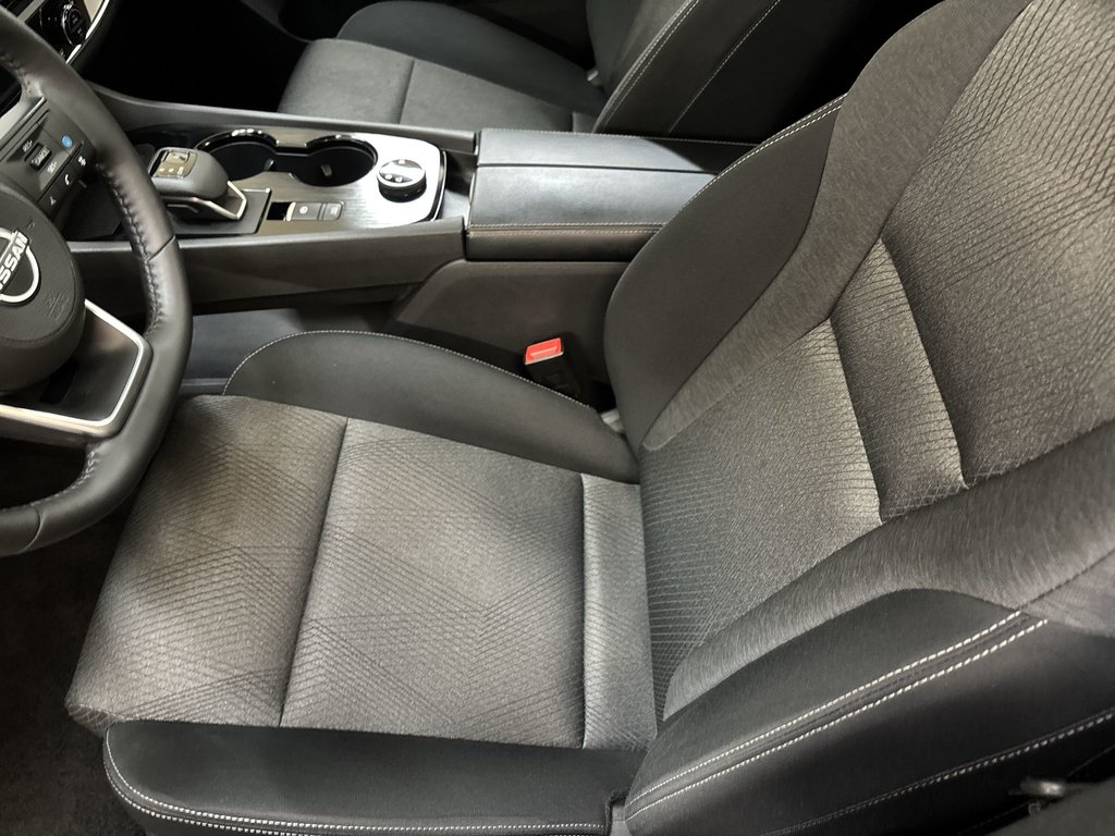 Nissan Rogue SV Moonroof | Nav | Cam | USB | HtdSeats 2024 à Saint John, Nouveau-Brunswick - 12 - w1024h768px