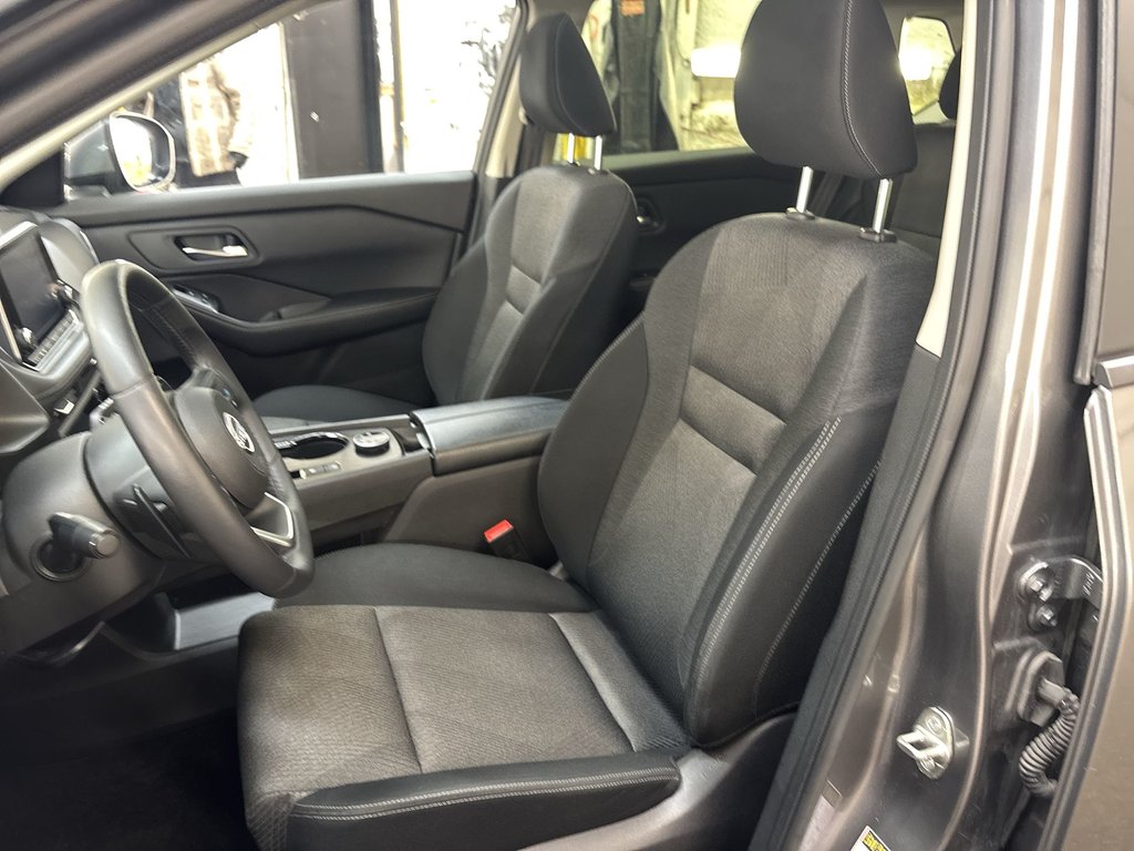 Nissan Rogue SV Moonroof | Nav | Cam | USB | HtdSeats 2024 à Saint John, Nouveau-Brunswick - 11 - w1024h768px