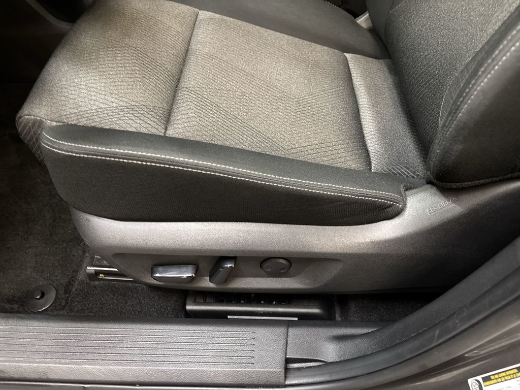 Nissan Rogue SV Moonroof | Nav | Cam | USB | HtdSeats 2024 à Saint John, Nouveau-Brunswick - 14 - w1024h768px