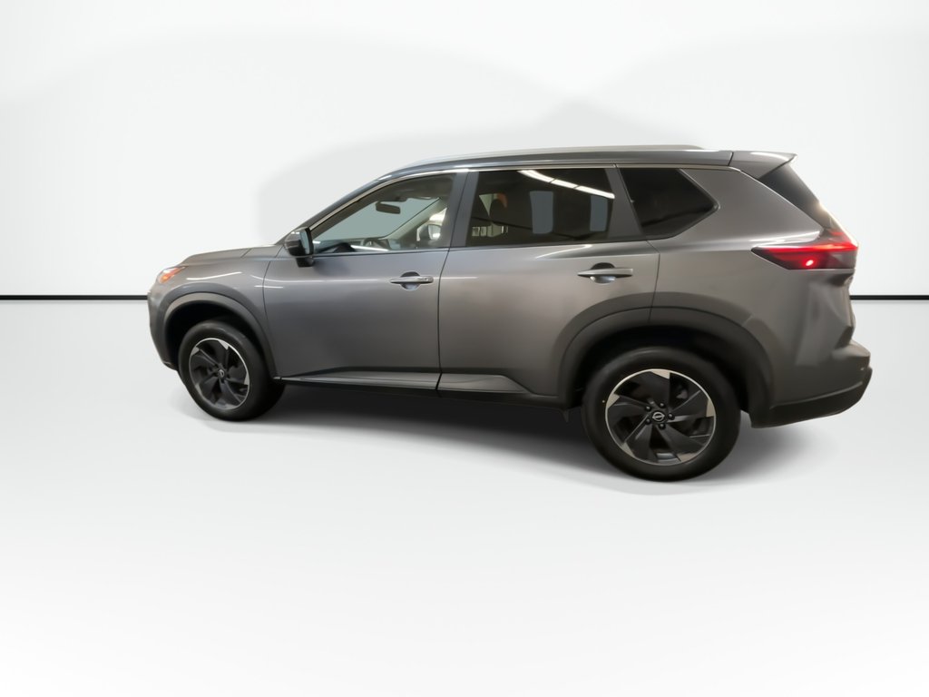 Nissan Rogue SV Moonroof | Nav | Cam | USB | HtdSeats 2024 à Saint John, Nouveau-Brunswick - 5 - w1024h768px