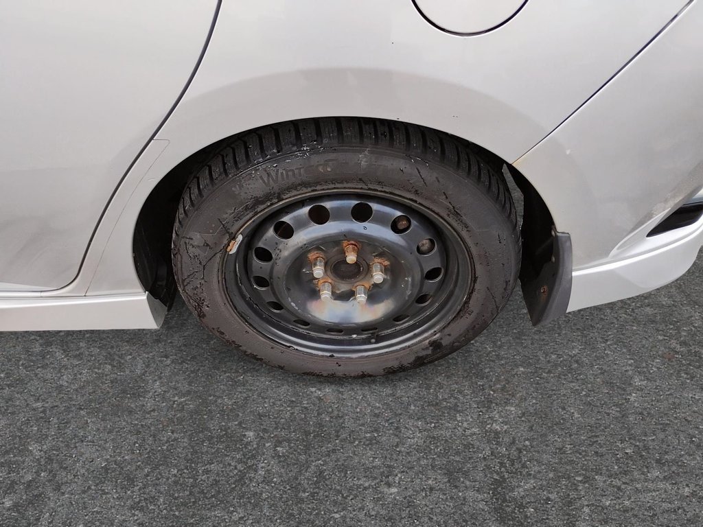 Scion iM BASE | USB| Bluetooth | Keyless | PwrWindows 2016 à Saint John, Nouveau-Brunswick - 10 - w1024h768px