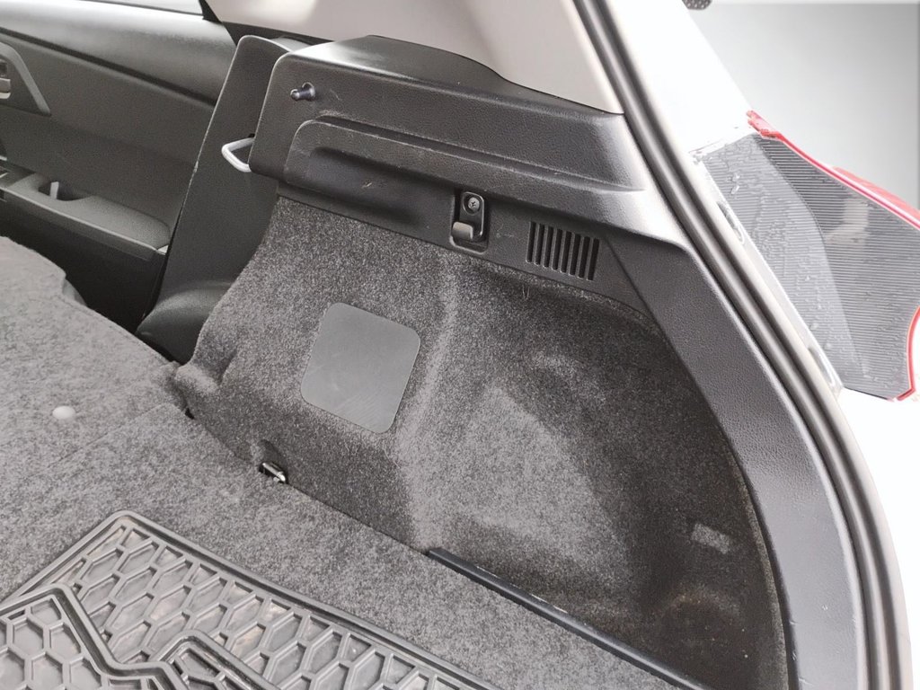 Scion iM BASE | USB| Bluetooth | Keyless | PwrWindows 2016 à Saint John, Nouveau-Brunswick - 52 - w1024h768px