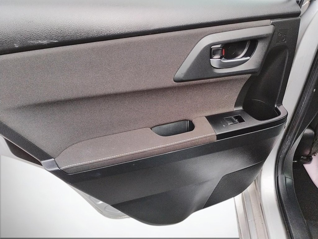 Scion iM BASE | USB| Bluetooth | Keyless | PwrWindows 2016 à Saint John, Nouveau-Brunswick - 44 - w1024h768px