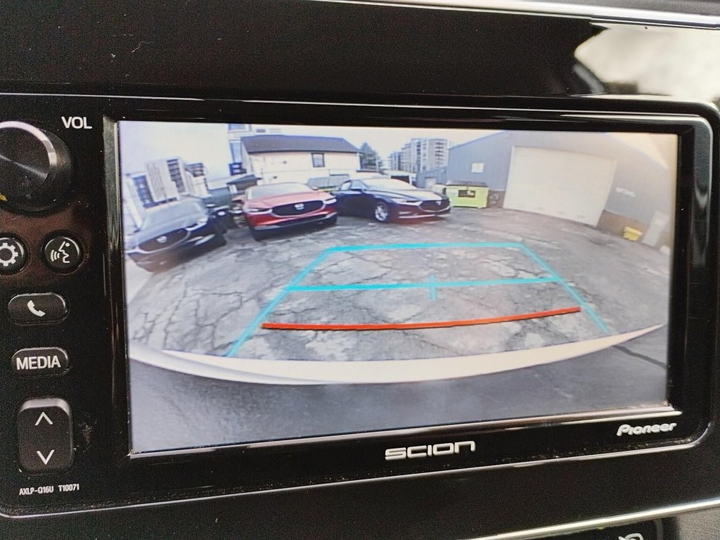 Scion iM BASE | USB| Bluetooth | Keyless | PwrWindows 2016 à Saint John, Nouveau-Brunswick - 24 - w1024h768px