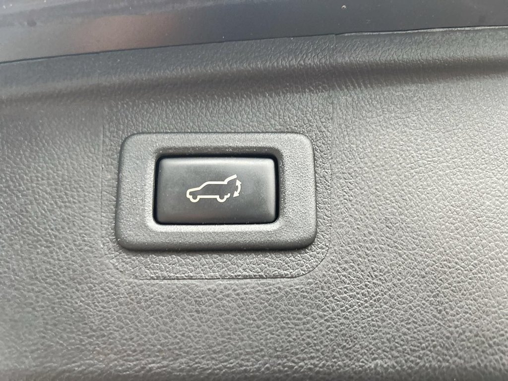 2019  Outback Touring | Cam | USB | HtdSeats | Bluetooth in Saint John, New Brunswick - 11 - w1024h768px