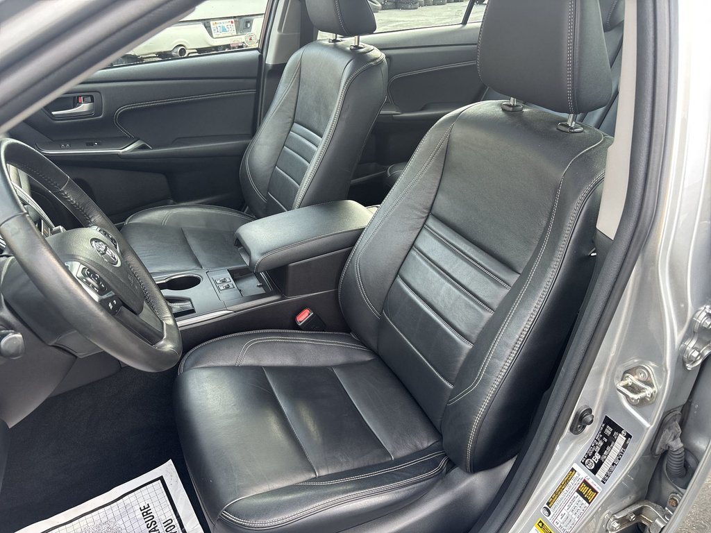 2017 Toyota Camry XSE | Leather | Roof | Cam | USB |  HtdWheel in Saint John, New Brunswick - 11 - w1024h768px