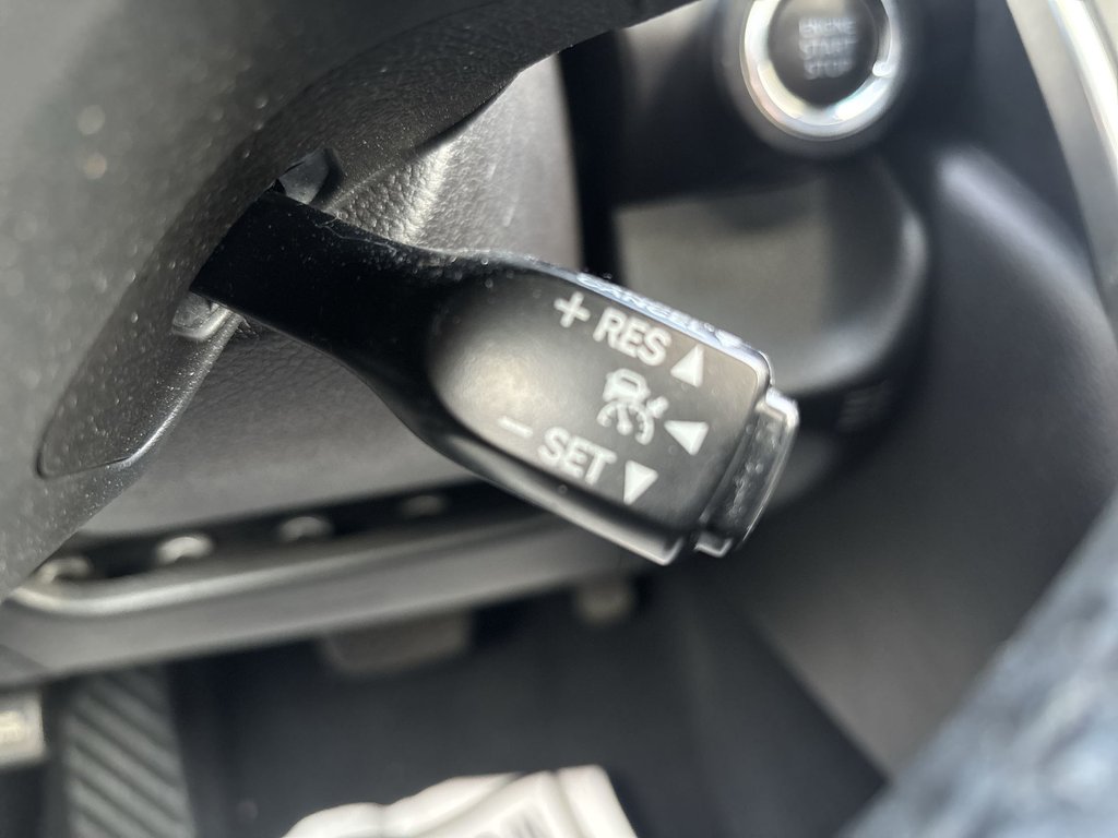 2017 Toyota Camry XSE | Leather | Roof | Cam | USB |  HtdWheel in Saint John, New Brunswick - 31 - w1024h768px