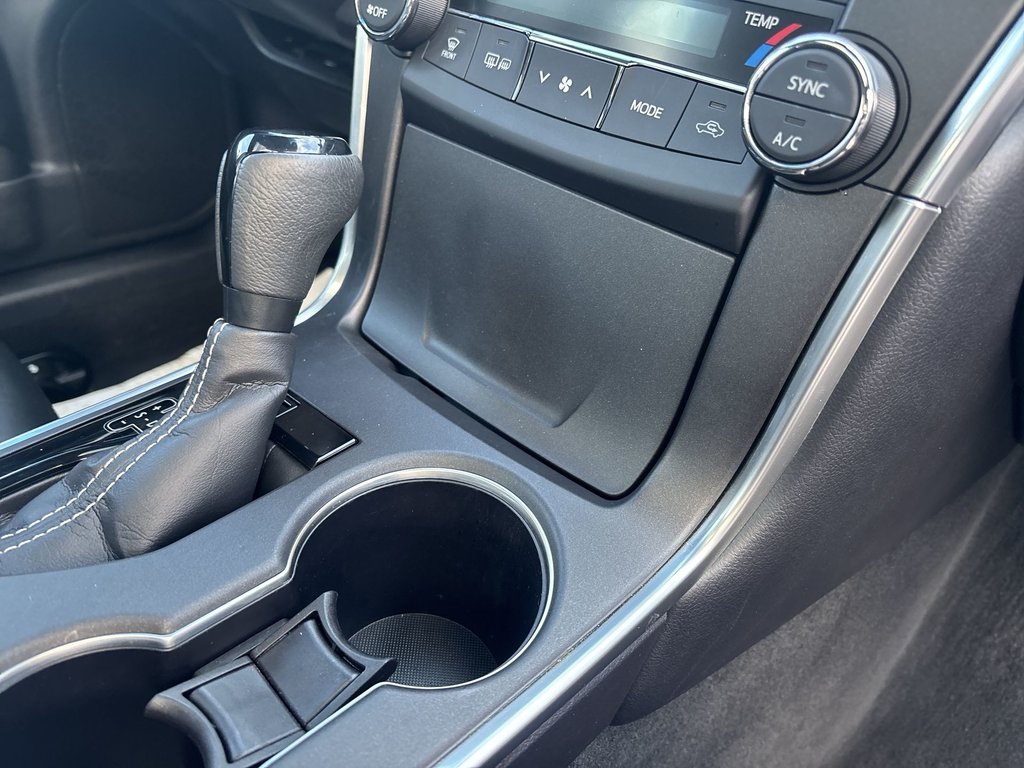 2017 Toyota Camry XSE | Leather | Roof | Cam | USB |  HtdWheel in Saint John, New Brunswick - 45 - w1024h768px