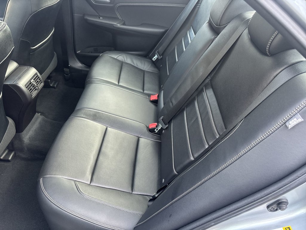 2017 Toyota Camry XSE | Leather | Roof | Cam | USB |  HtdWheel in Saint John, New Brunswick - 32 - w1024h768px