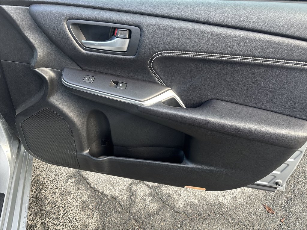 2017 Toyota Camry XSE | Leather | Roof | Cam | USB |  HtdWheel in Saint John, New Brunswick - 46 - w1024h768px