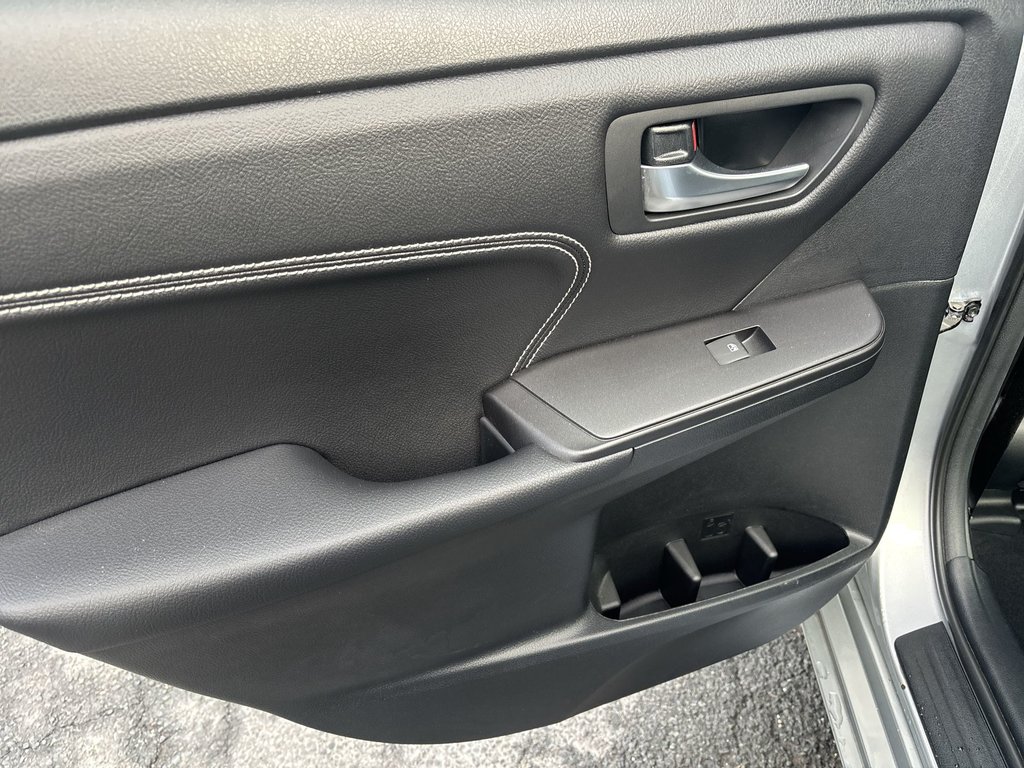 2017 Toyota Camry XSE | Leather | Roof | Cam | USB |  HtdWheel in Saint John, New Brunswick - 35 - w1024h768px