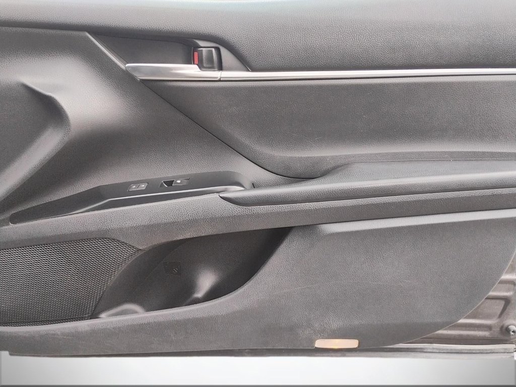 2018 Toyota Camry in Antigonish, Nova Scotia - 16 - w1024h768px