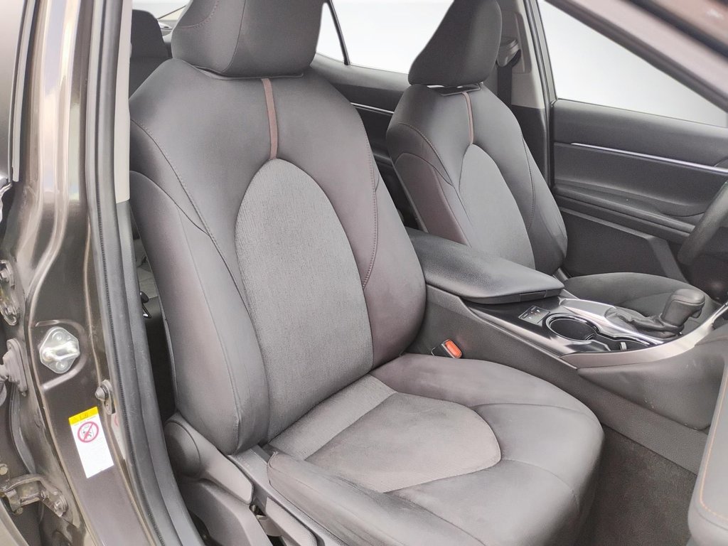 2018 Toyota Camry in Antigonish, Nova Scotia - 13 - w1024h768px