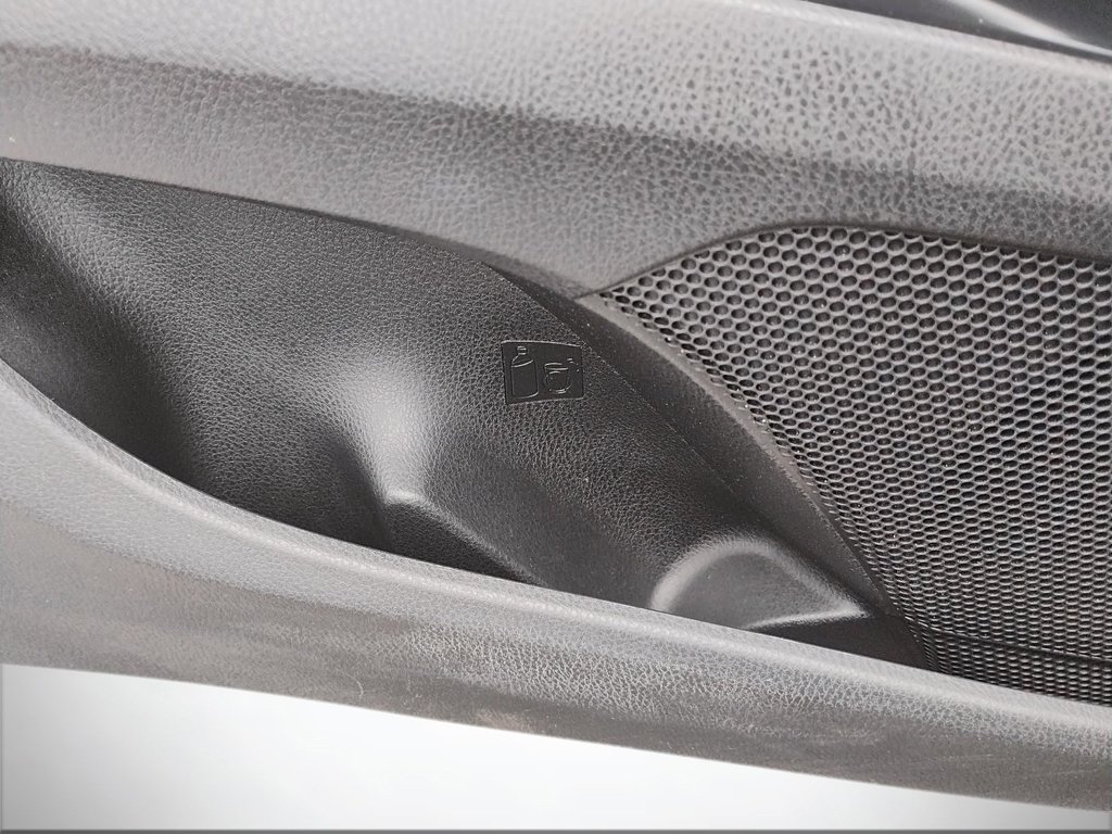 2018 Toyota Camry in Antigonish, Nova Scotia - 27 - w1024h768px