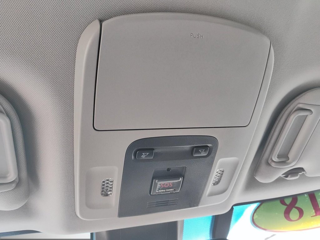 2018 Toyota Camry in Antigonish, Nova Scotia - 38 - w1024h768px