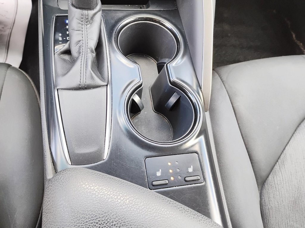 2018 Toyota Camry in Antigonish, Nova Scotia - 39 - w1024h768px