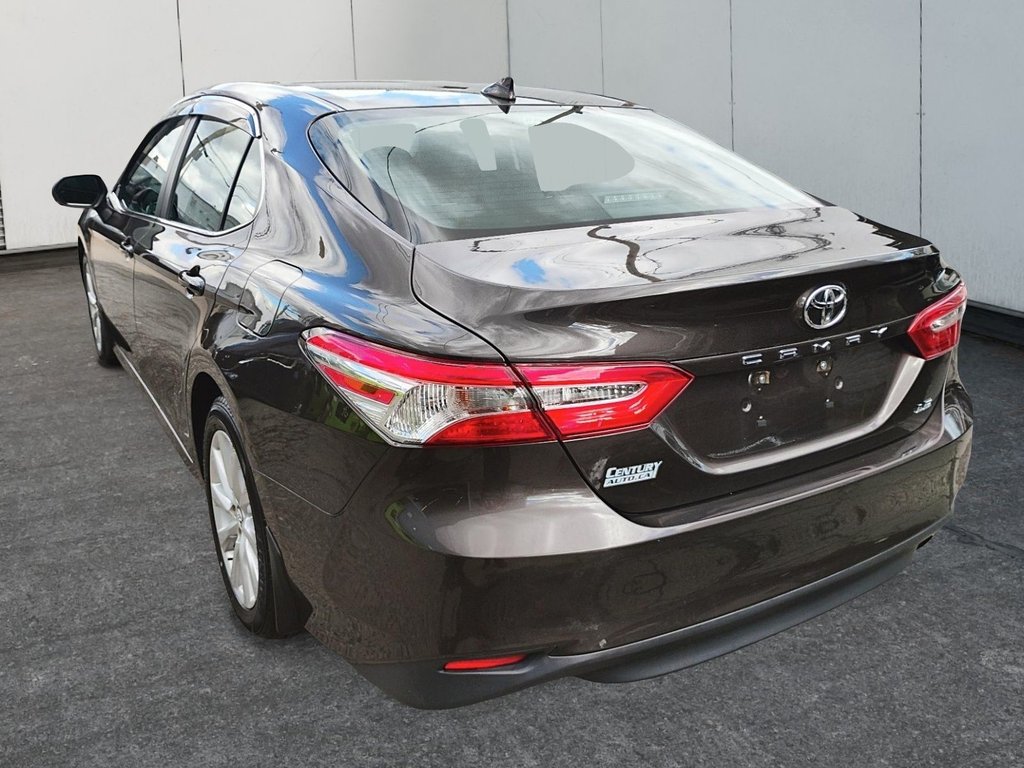 2018 Toyota Camry in Antigonish, Nova Scotia - 5 - w1024h768px