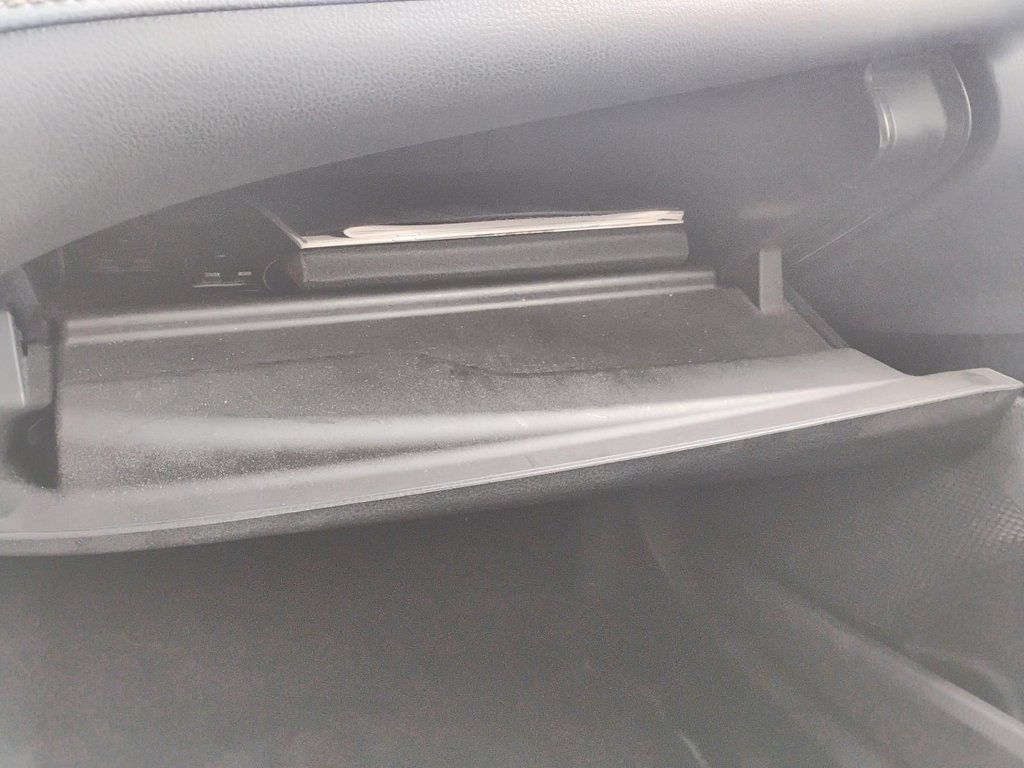 2018 Toyota Camry in Antigonish, Nova Scotia - 22 - w1024h768px