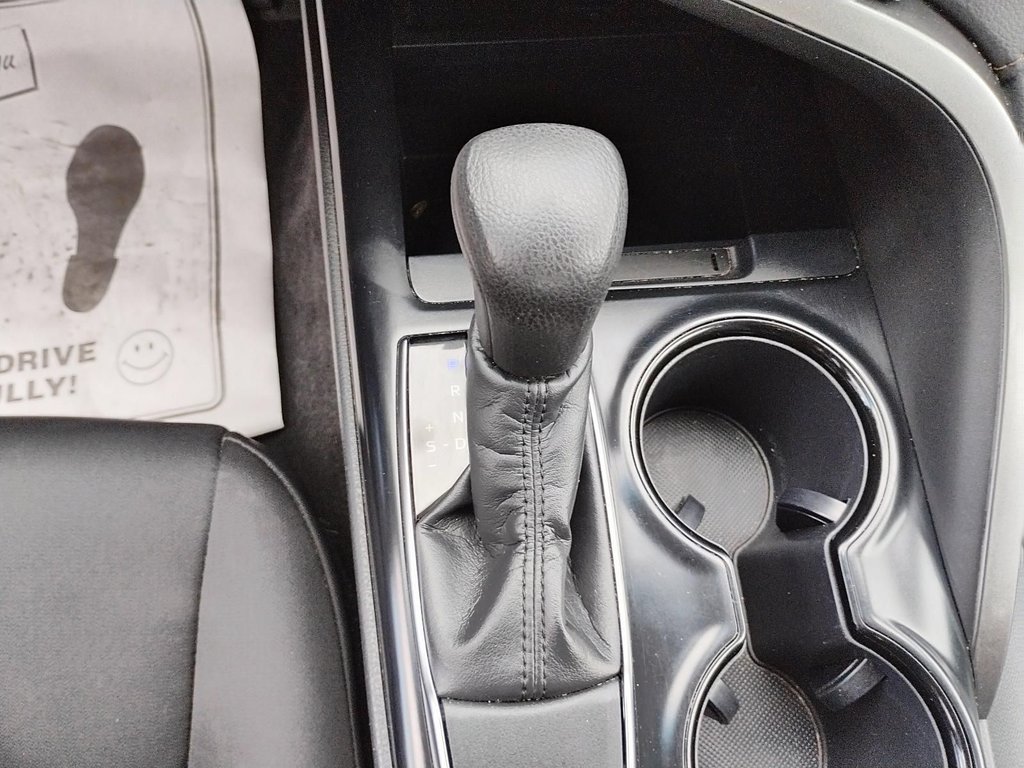 2018 Toyota Camry in Antigonish, Nova Scotia - 20 - w1024h768px