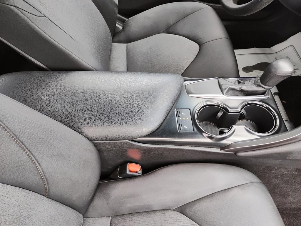 2018 Toyota Camry in Antigonish, Nova Scotia - 15 - w1024h768px