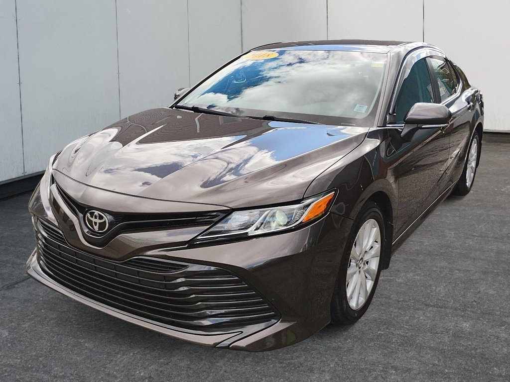 2018 Toyota Camry in Antigonish, Nova Scotia - 2 - w1024h768px
