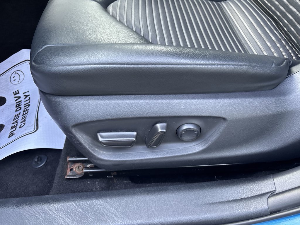 2019 Toyota Camry SE | Cam | USB | HtdSeats | Bluetooth | Keyless in Saint John, New Brunswick - 14 - w1024h768px