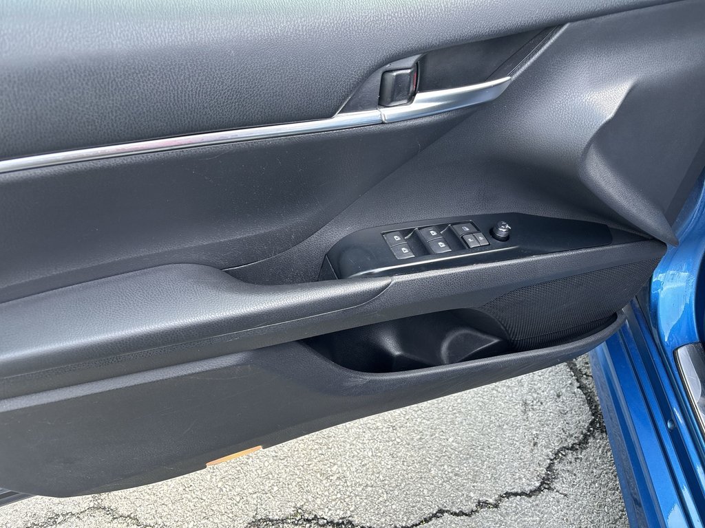 2019 Toyota Camry SE | Cam | USB | HtdSeats | Bluetooth | Keyless in Saint John, New Brunswick - 15 - w1024h768px