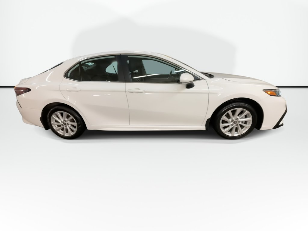 2024 Toyota Camry SE | Cam | USB | HtdSeats | Bluetoooth | XM in Saint John, New Brunswick - 9 - w1024h768px